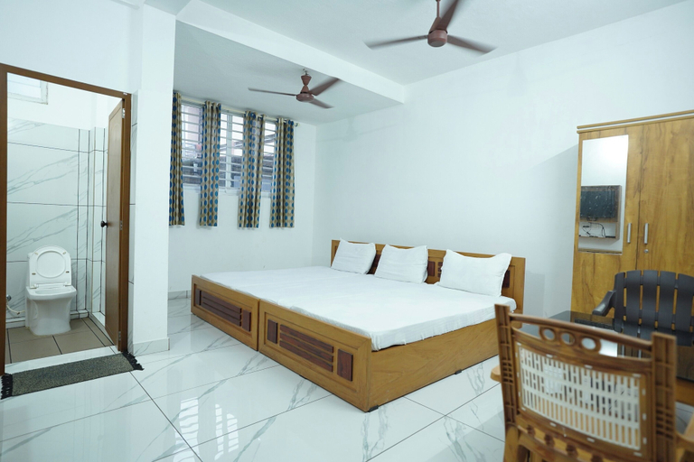 Room 2, Parassini Tourist Home, Kannur