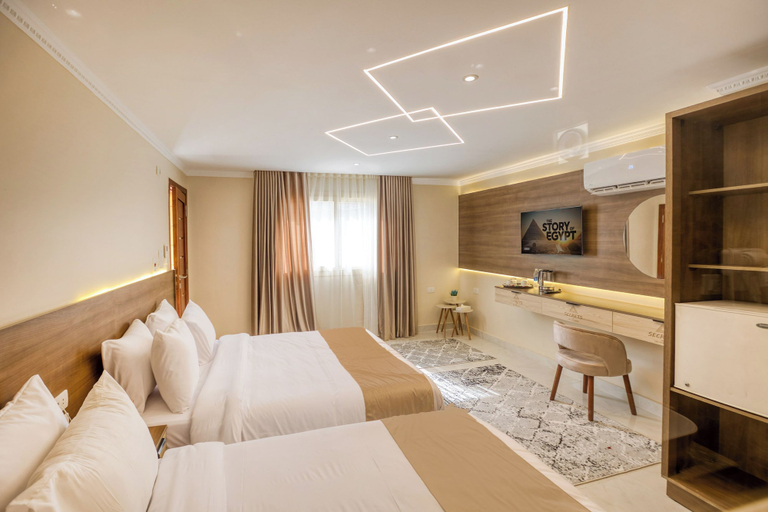 Room 4, Secrets Of The Pyramids Hotel, Al-Ahram