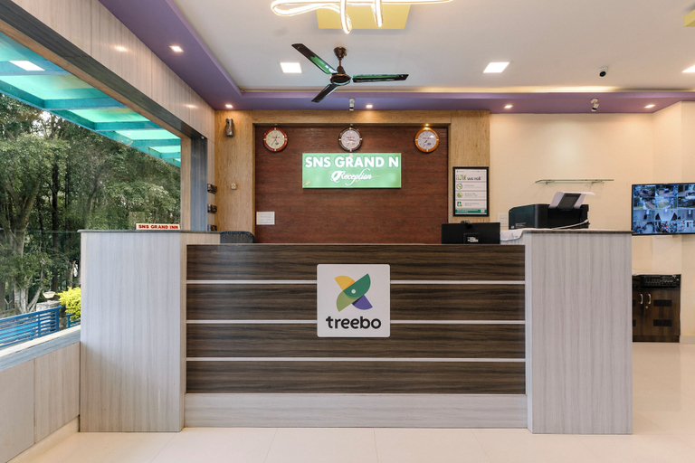 Reception 4, Treebo SNS Grand Inn with Swimming Pool, Vellore