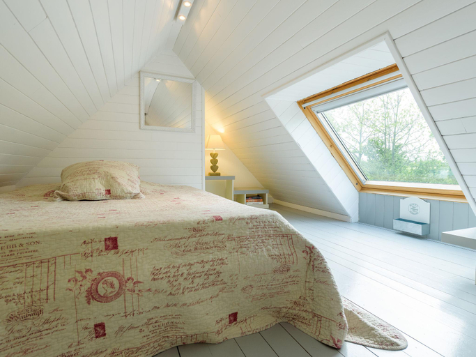 Bedroom 2, Holiday home with private pool, Finistère