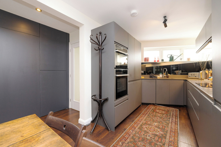 Private kitchen 2, Cozy Maisonette near Edinburgh Castle, Edinburgh