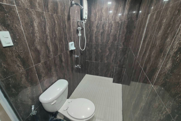 Bathroom 4, Taj Hotel Tuguegarao, Tuguegarao City