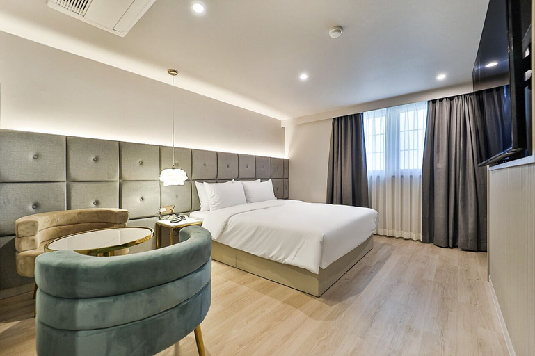 Room 4, SongDODenbastaHotel, Saha
