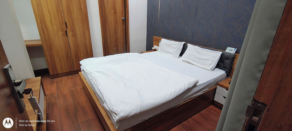 Room 5, HOTEL CENTER POINT, Morbi