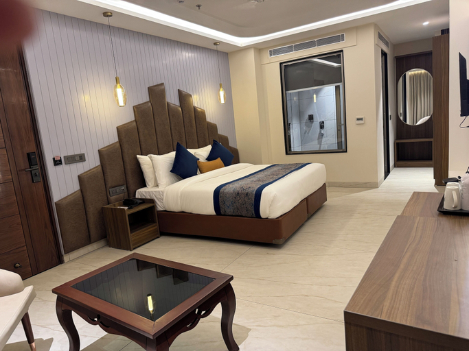 Room 3, RC Dream Place, Gautam Buddha Nagar