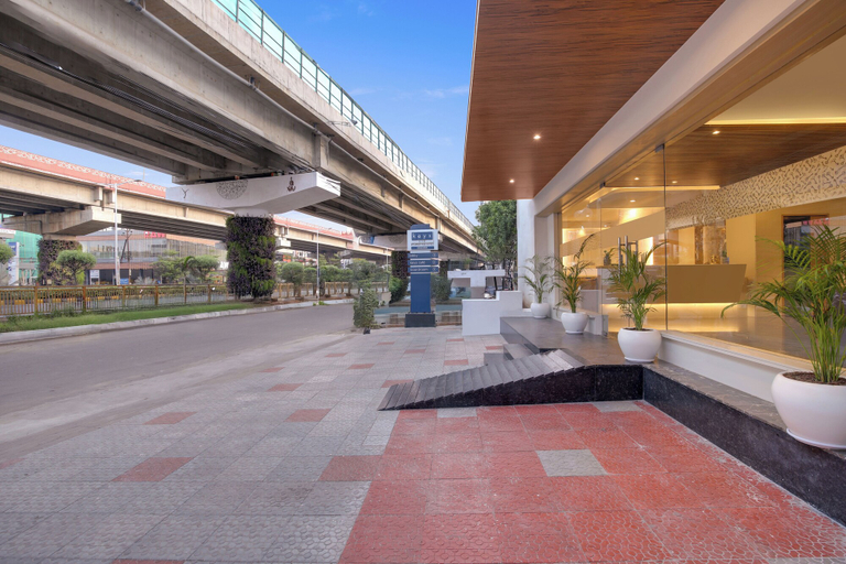 Porch 2, Keys Lite by Lemon Tree Hotels Krishna, Krishna