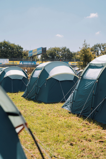 Room 2, Bronze Camping, Sarthe
