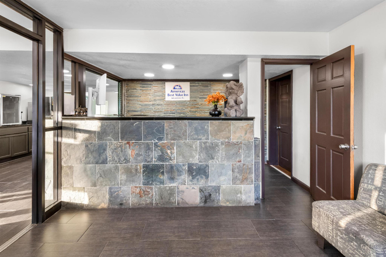 Public Area, Americas Best Value Inn Kansas City E Independence, Kansas City