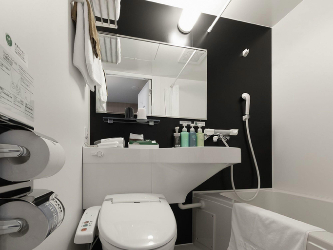 Bathroom 4, Hotel Route Inn Kyoto Kameoka Ekimae, Kameoka