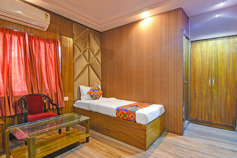 Bedroom 3, Fabhotel Samrat, Kolkata