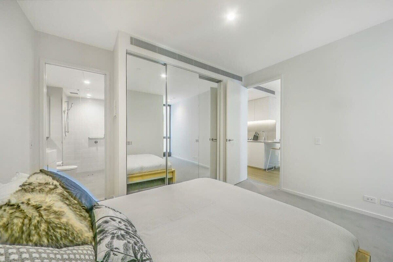 Interior 5, A Cozy & Chic Apt Near Crown Casino & Southgate Mall, Melbourne