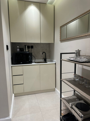 Private kitchen, Luxurious apartment in AlQayrawan, Riyadh