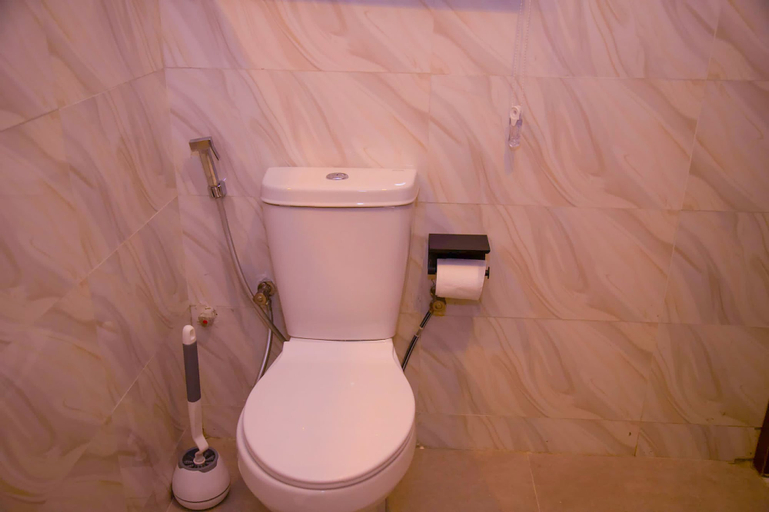 Bathroom 2, LUJO 41 HOTEL PORT HARCOURT, Port Harcourt