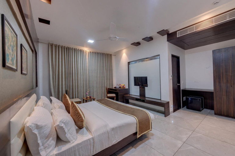 Room 5, Hotel Apricot One Udaipur -Near Fateh Sagar Lake, Udaipur