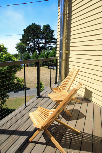 Room 5, The Historic Schoolhouse Inn, Humboldt