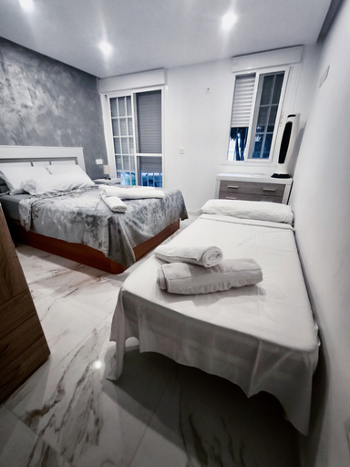 Room 3, Airbhouse Prívate Rooms & Triana, Sevilla