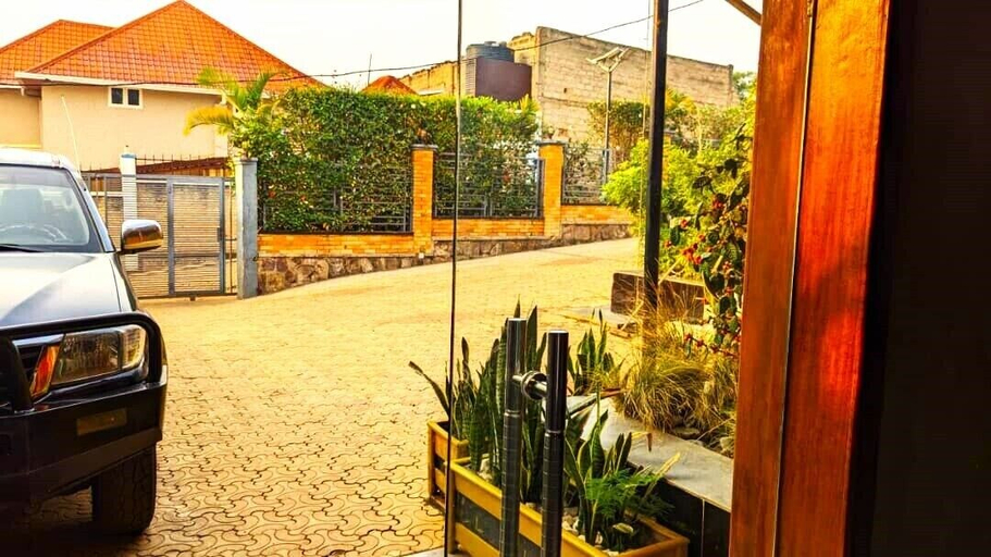 Parking 3, Bati Valley Guest House Kigali Rwanda, Kicukiro