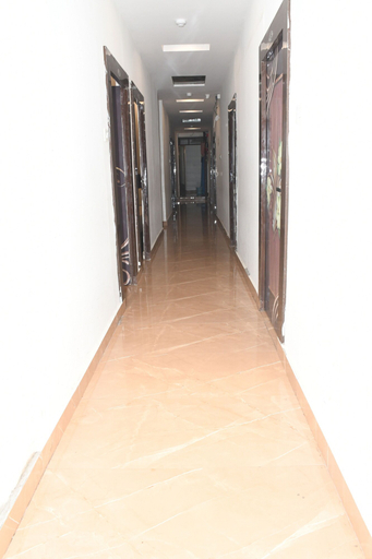 Lobby 1, Lotus Hotel Inn, Varanasi