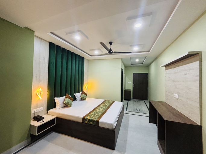 Room 4, Hotel Al Aziz, Ajmer
