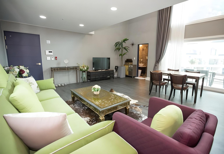 Others 5, Odin Pension, Hongcheon