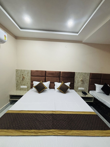 Room 5, Hotel Al Aziz, Ajmer
