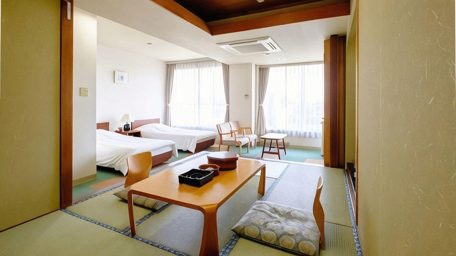 Bedroom 3, Mitsui Bekkan, Sakaiminato