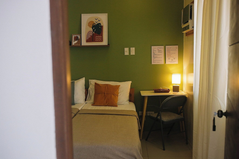 Room 4, Rooms Near IT Park - Hooga Home Cebu, Cebu City