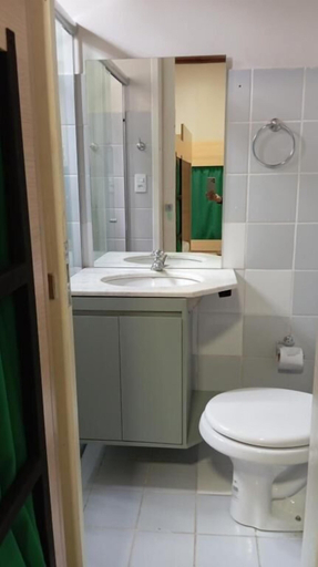 Bathroom 3, Angatu Hostel Service, Maués