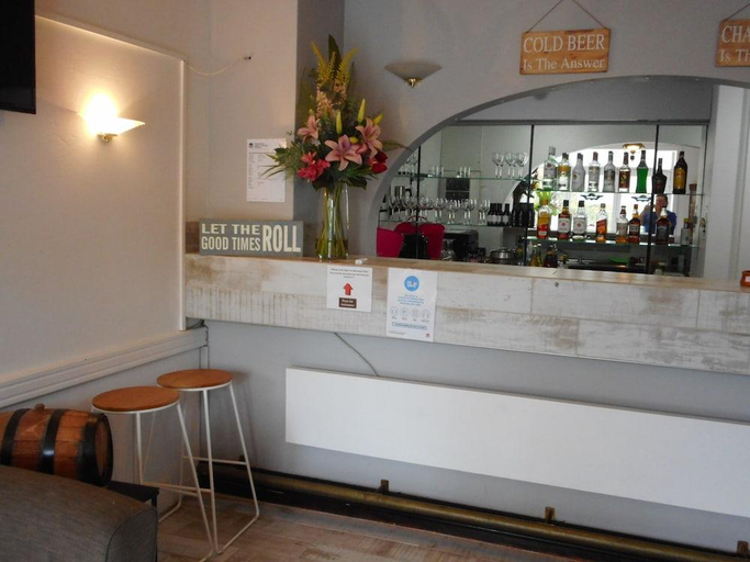 Food & Drinks 4, Molly Morgan Motor Inn, Maitland