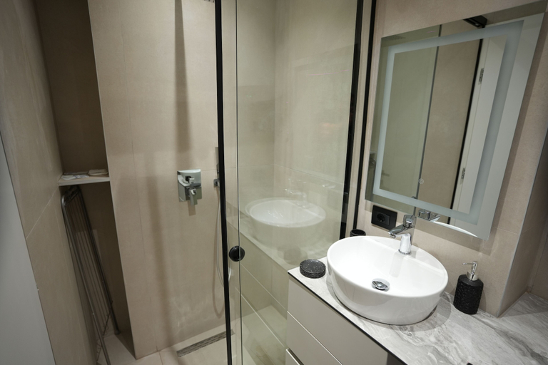 Bathroom 5, Huqi Luxury Apartments, Tiranës