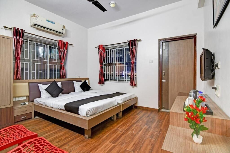 Room 5, Brill Maner Residency, North 24 Parganas