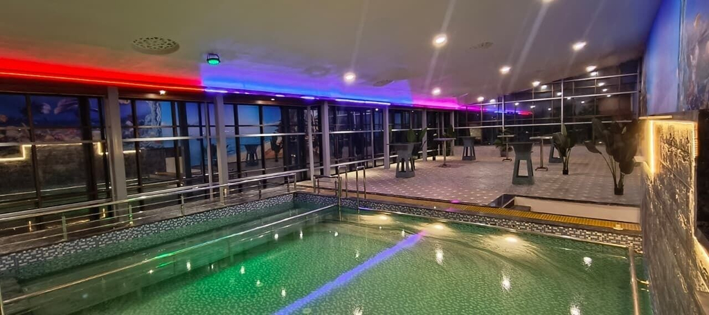 Pool 2, Shreenam resto, Nashik