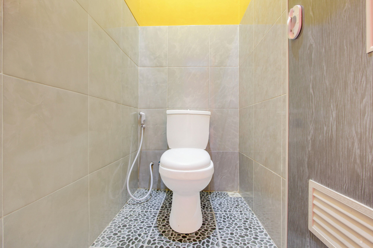 Bathroom 3, Hotel O Green House, Gunung Kidul