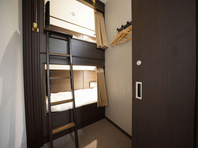 Bedroom 2, WELLCABIN TENJIN - Male Only, Fukuoka