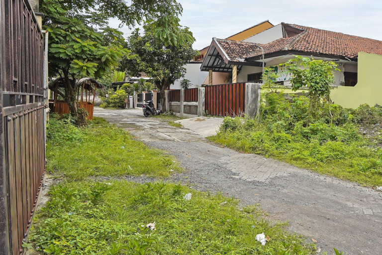 Exterior 3, SPOT ON 92475 Rc Homestay Syariah, Banyuwangi
