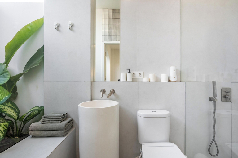 Bathroom 4, Dreamland Villa 1 Pool & Walk to Beach, Badung
