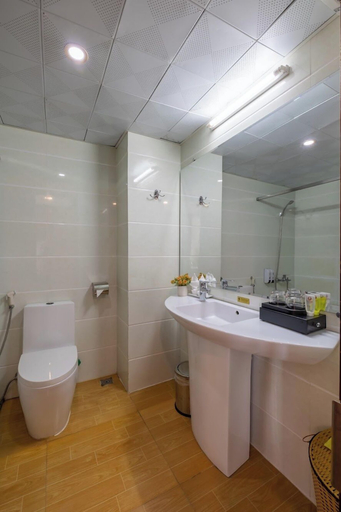 Bathroom, Midtown Hotel Hue, Huế