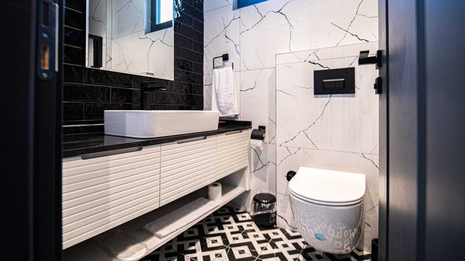 Bathroom 4, Çanakkale Ornella Otel, Merkez