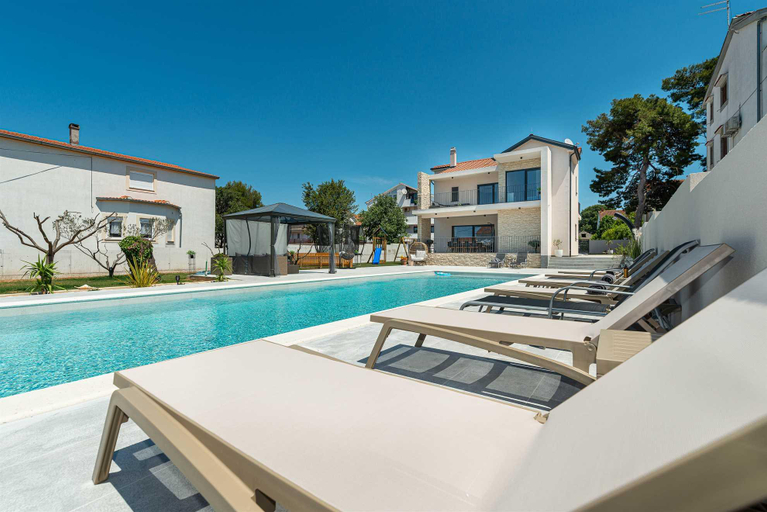 2, 5* Villa Magale, Biograd na Moru