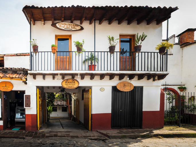 Front of property 5, Posada Real del Valle, Valle de Bravo