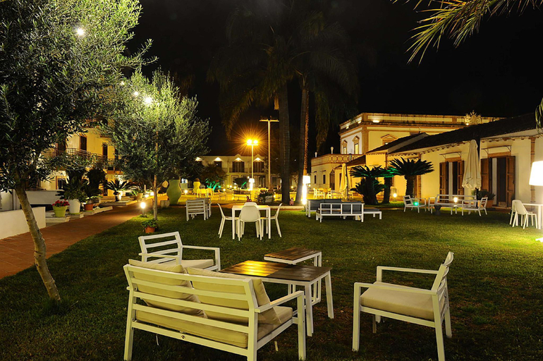 Food & Drinks 5, Casena Dei Colli, Sure Hotel Collection by Best Western, Palermo