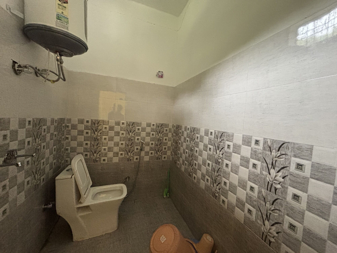 Room 5, AP Residency Yamunotri, Uttarkashi