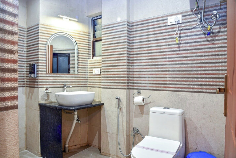 Bathroom 4, Hotel Golden Potala, Darjiling