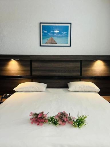 Bedroom 2, Hotel le Paris, Nouméa
