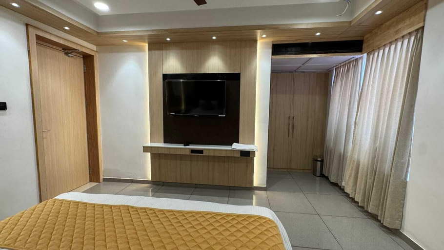Room 4, HOTEL TIME SQUARE, Thanjavur