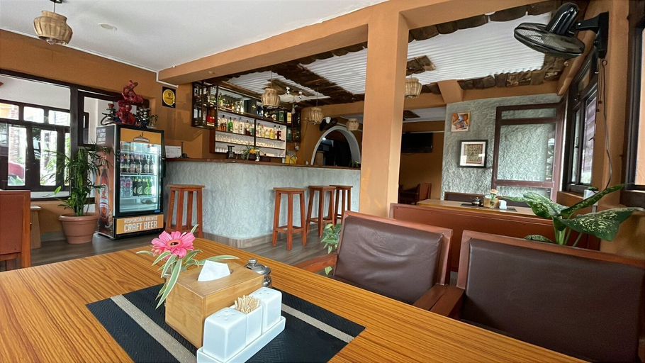 Food & Drinks 4, Hotel Juju, Gandaki