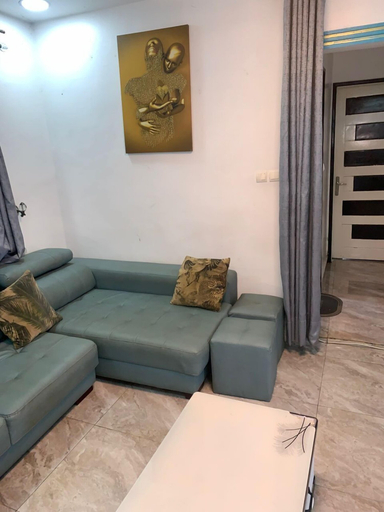 Living area 4, Residence Hotellière Elvira's Home, Wouri
