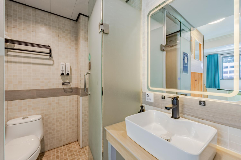 Bathroom 4, Huangshan Kunlun International Youth Hostel, Huangshan
