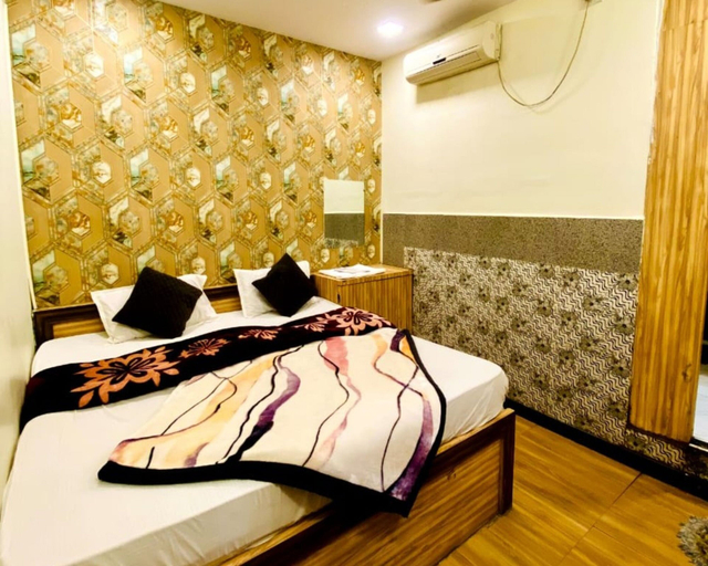 Room 3, Hotel Jay Shree, Ujjain