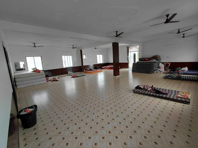 Room 2, Hotel Shree Shyam Khatushyamji, Sikar